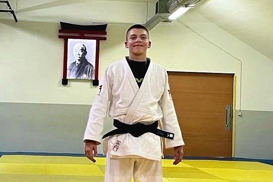 Tomás Lopes, do CJTN, no exame de graduação de 1º Dan