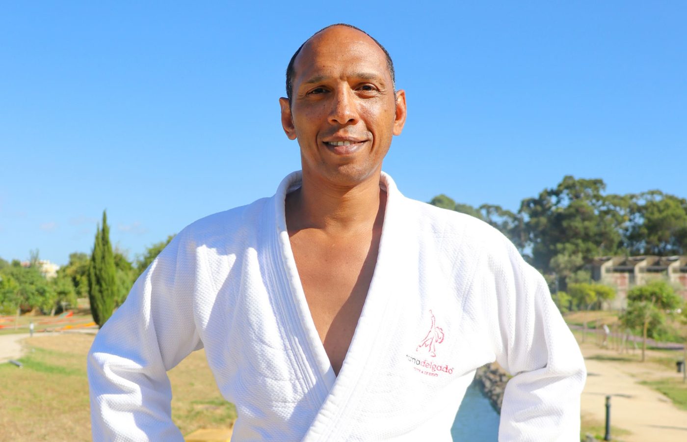 Nuno Delgado, primeiro medalhado olímpico do Judo português, de judogi